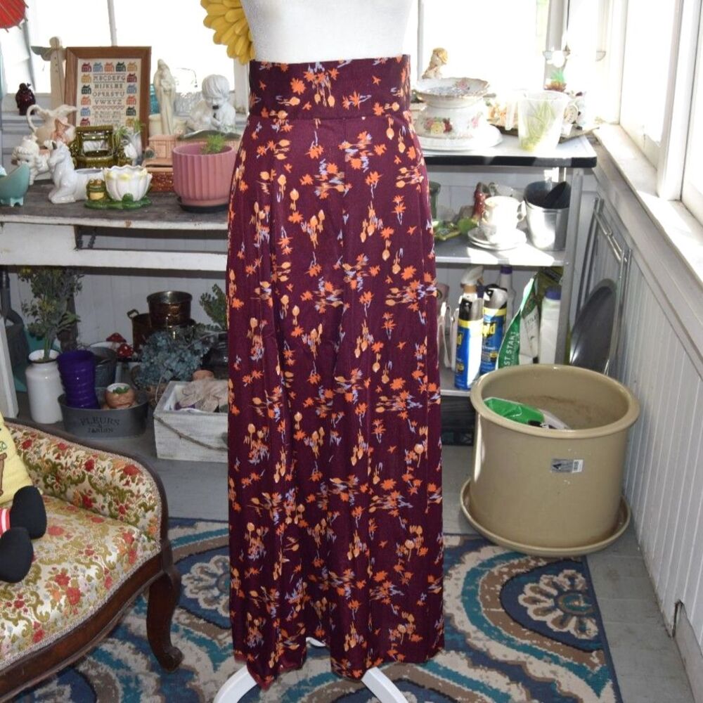 Vintage 70s Burgundy Floral Maxi Skirt M Boho Hippie Prairie Festival
